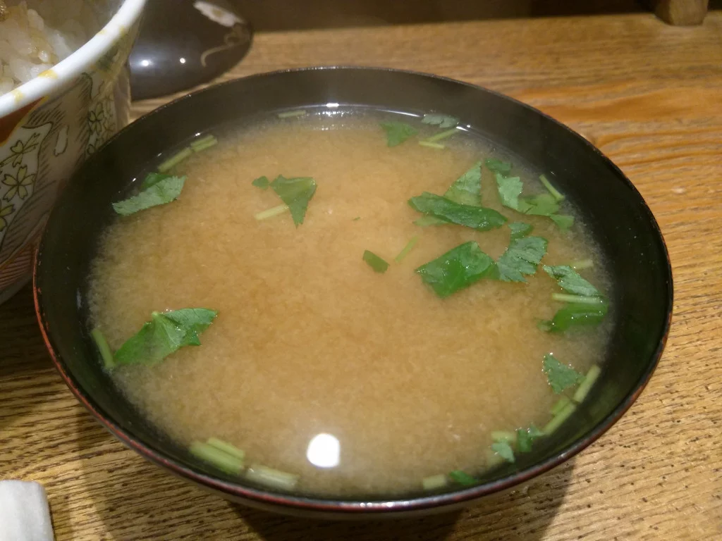行列ができるコスパの高い天丼屋 ～ 日本橋 天丼 金子半之助
