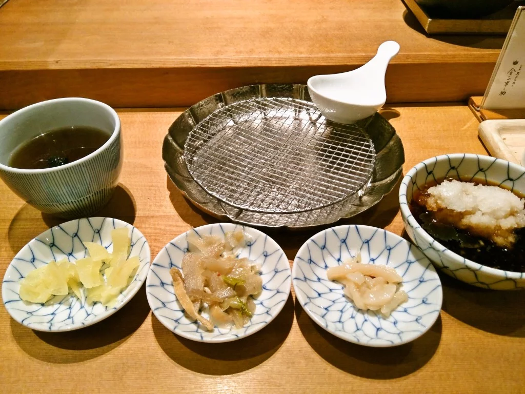 並ばなければ満足度が高いコスパ最高の天ぷら定食 ～ 日本橋 天ぷらめし 金子半之助