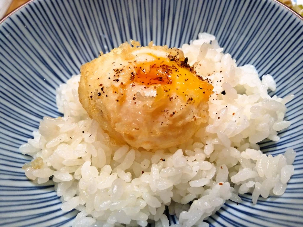 並ばなければ満足度が高いコスパ最高の天ぷら定食 ～ 日本橋 天ぷらめし 金子半之助