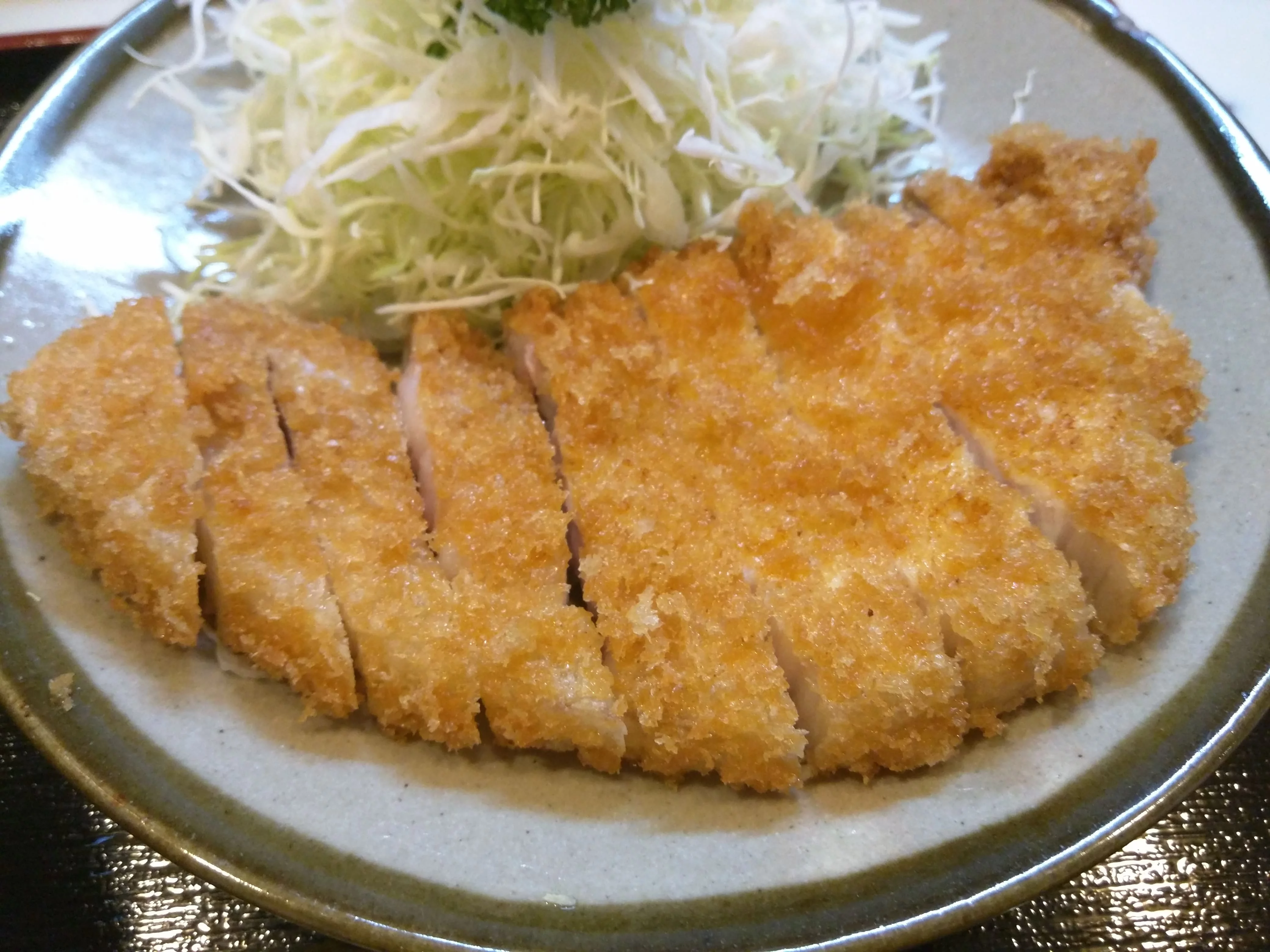 横浜に息づく味のとんかつ ～ 横浜 関内 丸和