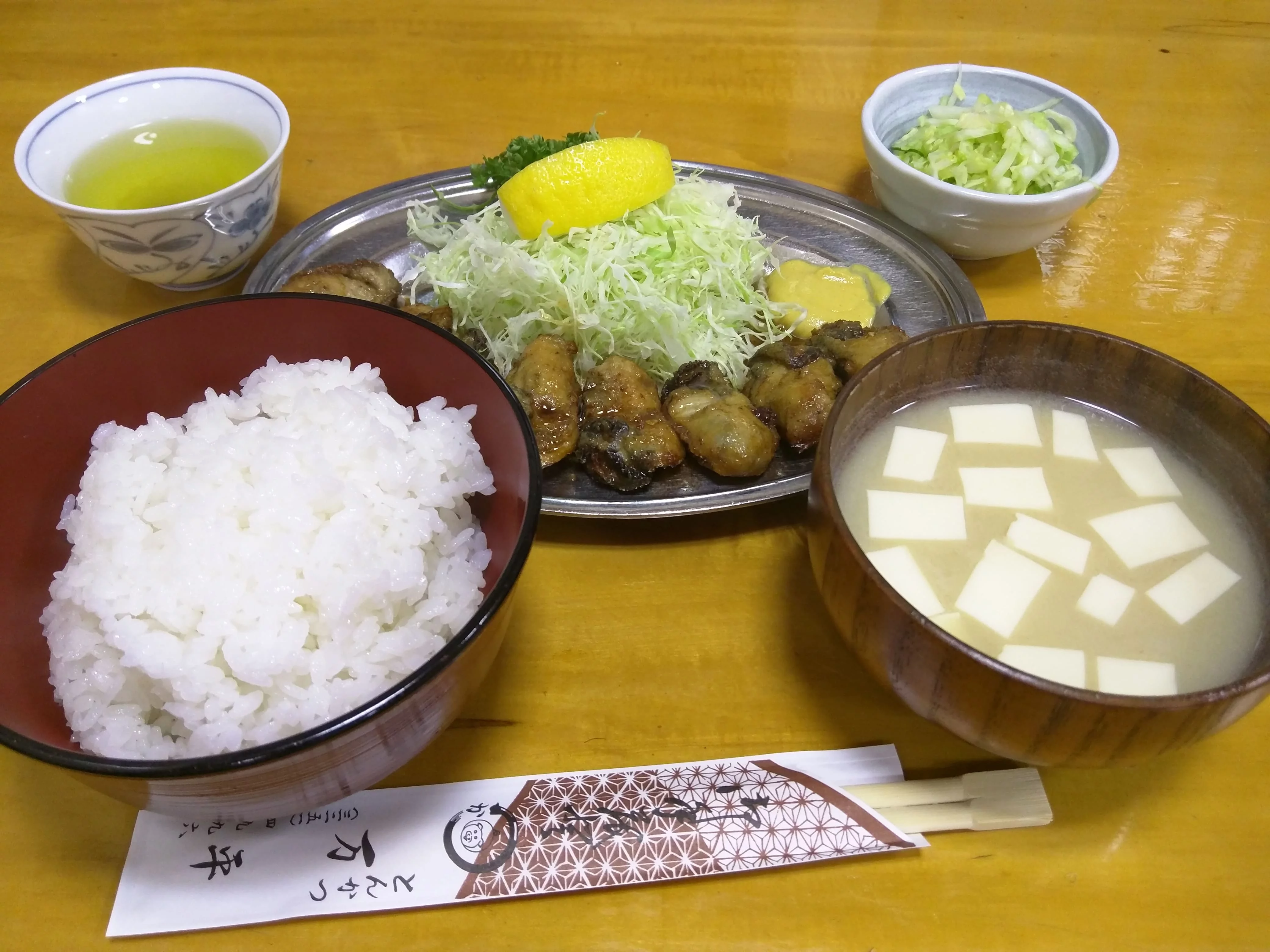 牡蠣フライもいいけどバター焼きもね ～ 淡路町 とんかつ 万平